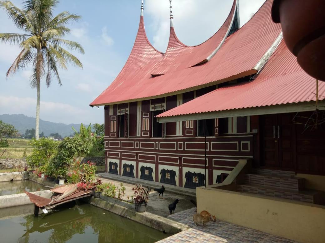 Rumah Gadang Tokama, Simarasok Baso Экстерьер фото