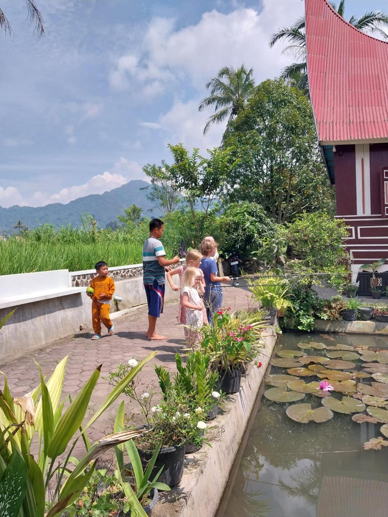 Rumah Gadang Tokama, Simarasok Baso Экстерьер фото