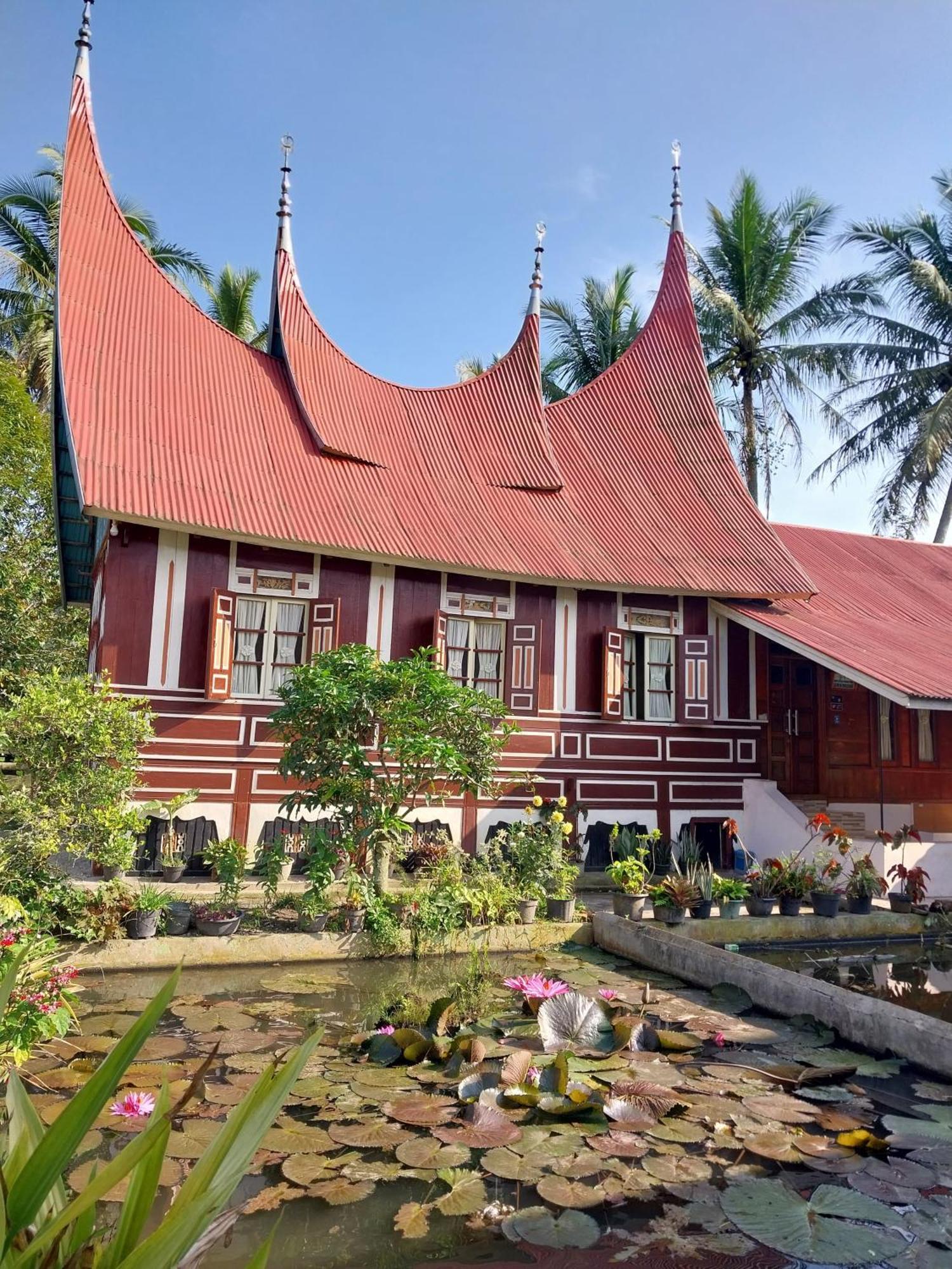 Rumah Gadang Tokama, Simarasok Baso Экстерьер фото